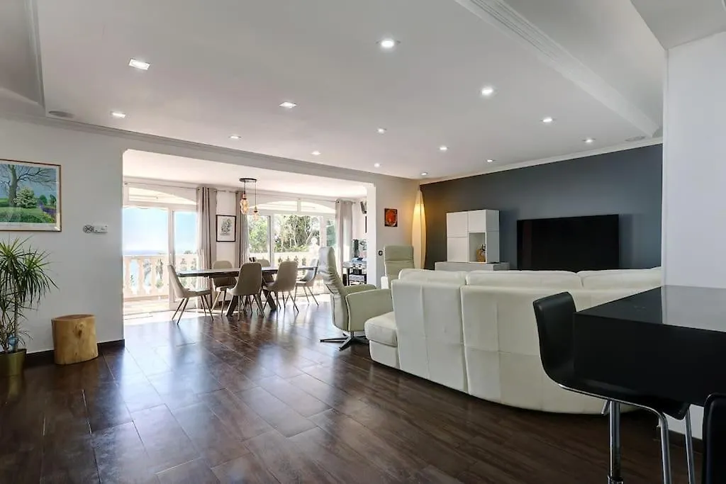 Luxury Villa With Beautiful Sea View & Jacuzzi Benalmadena