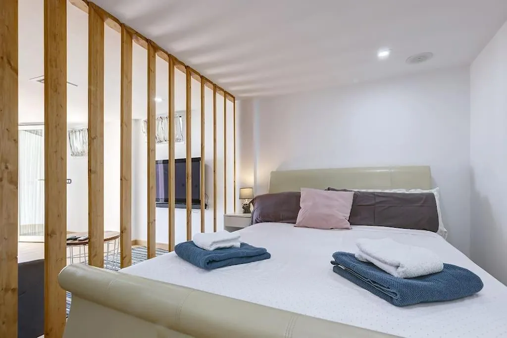 Luxury Villa With Beautiful Sea View & Jacuzzi Benalmadena Spain