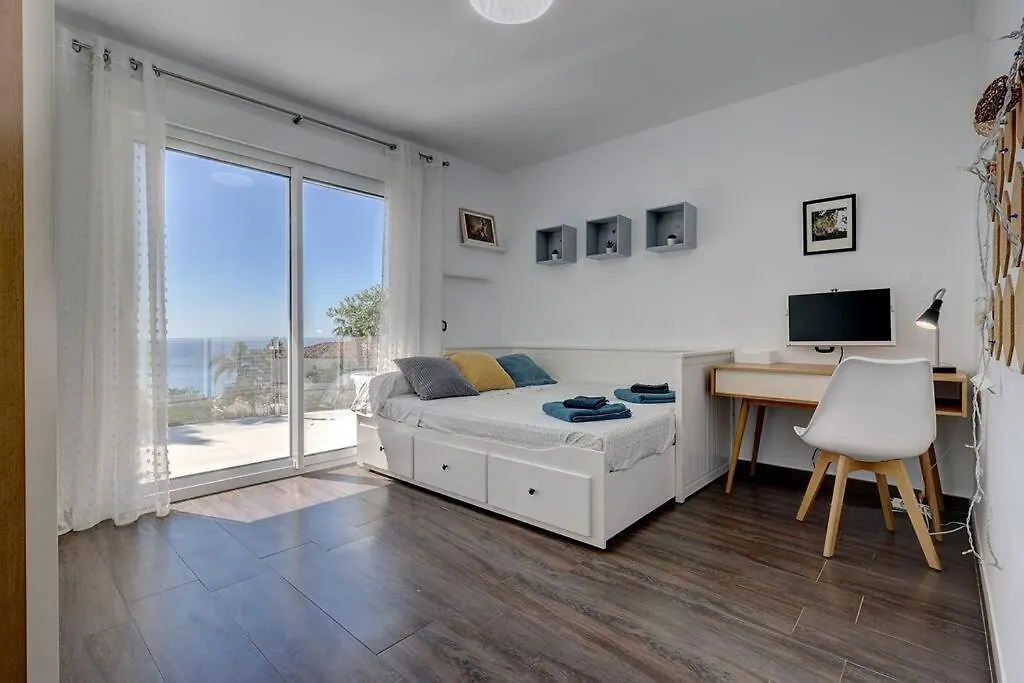 Luxury Villa With Beautiful Sea View & Jacuzzi Benalmadena